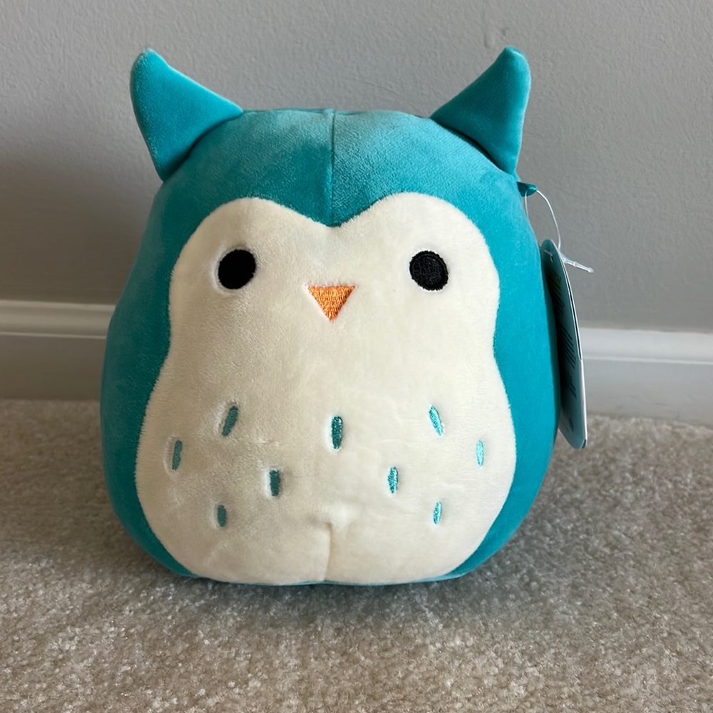 Winston 7.5” Squishmallow